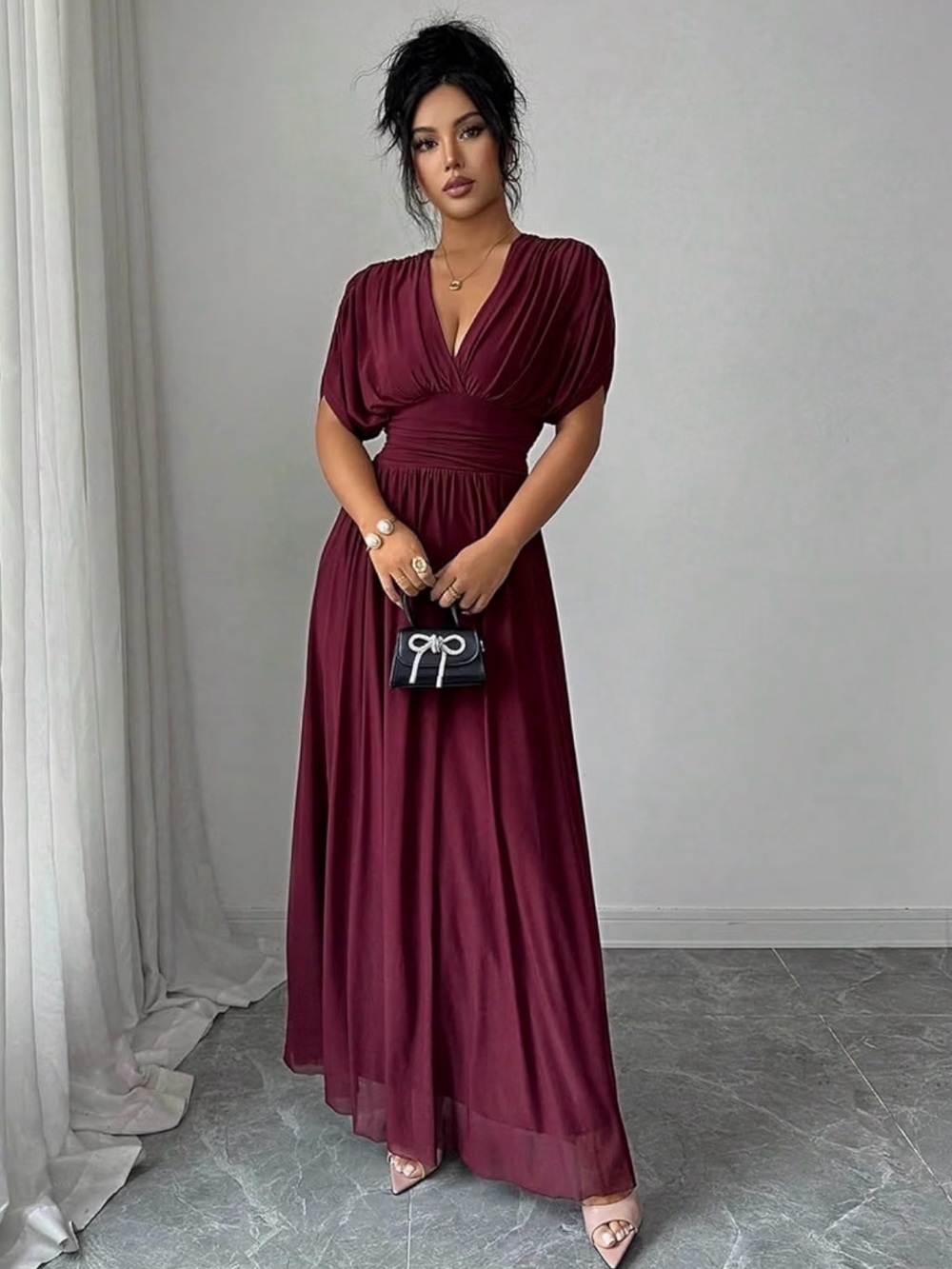 Elegant Burgundy V-Neck Maxi Dress